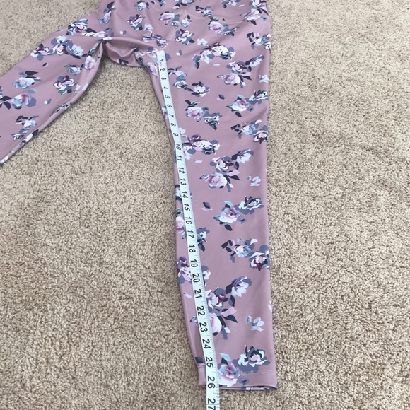BEYOND YOGA Size M Olympus floral leggings - Picture 7 of 8